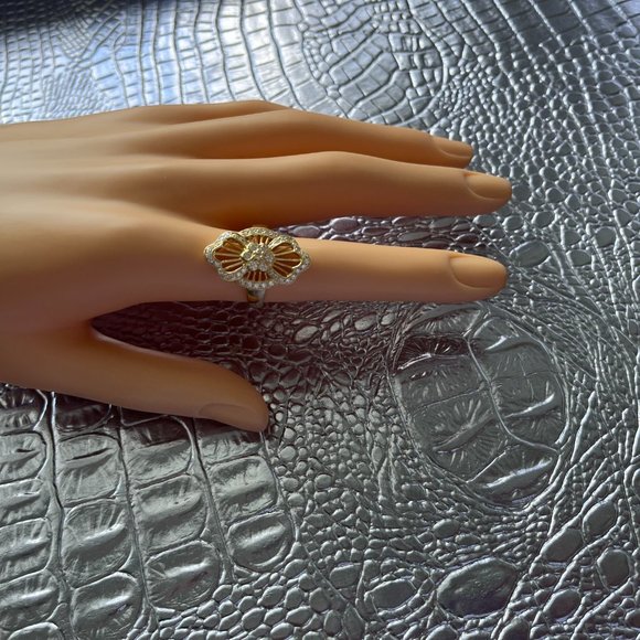 Diamond Ring - Picture 5 of 16